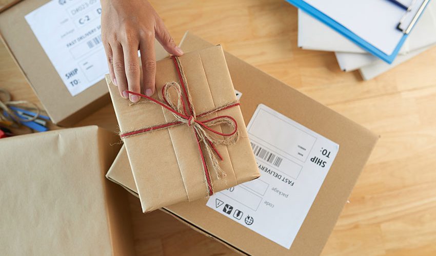 Top Tips for Packing and Shipping Gifts Total Package Tracker Track